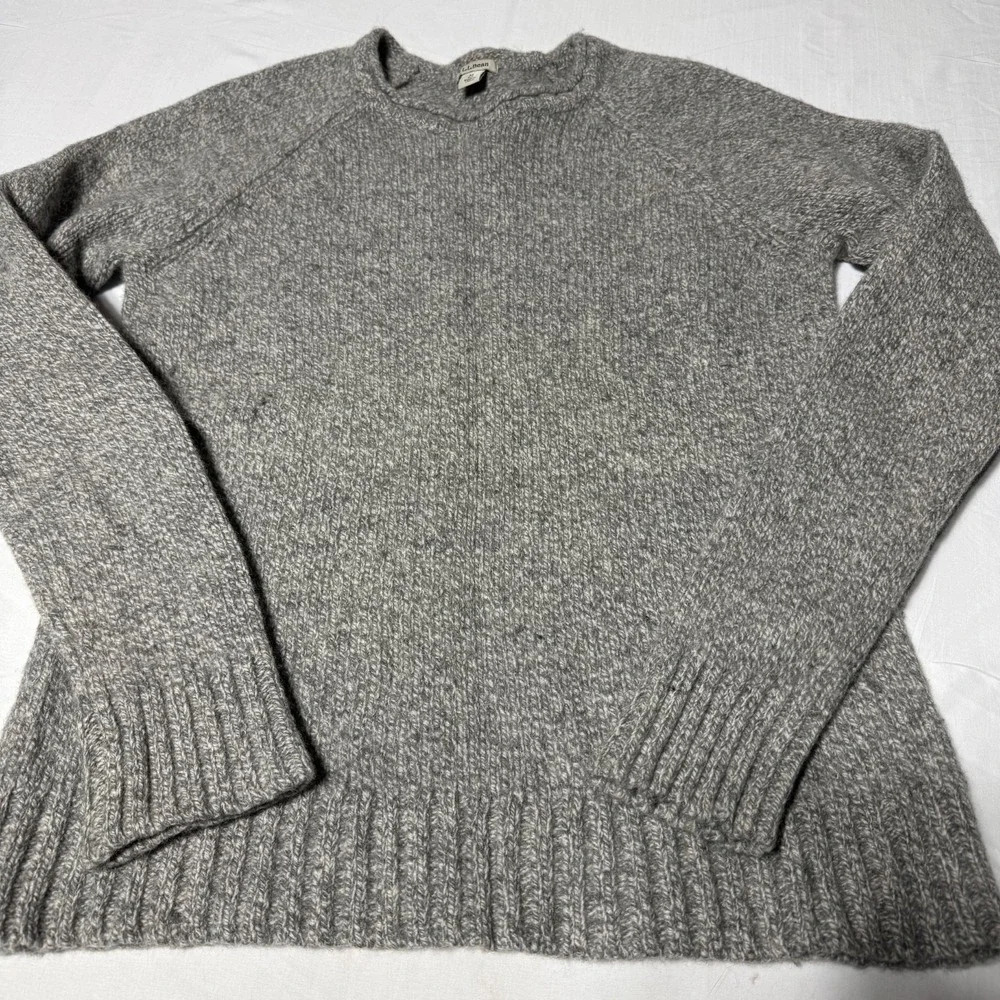 L.L. Bean 100% Lambswool Rolled Neck Sweater Men's Size Medium 502622